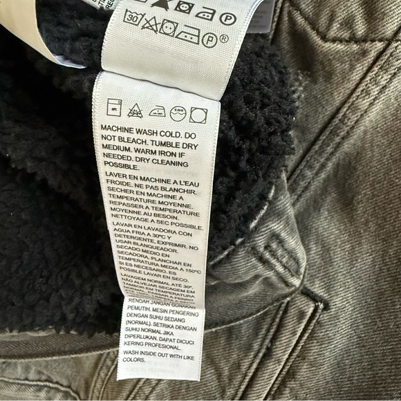 Levi's Vintage Fit Sherpa Trucker Jacket Black Stonewash Mens Size XXL - Picture 9 of 9